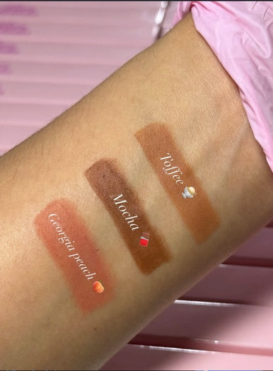 Lip liners